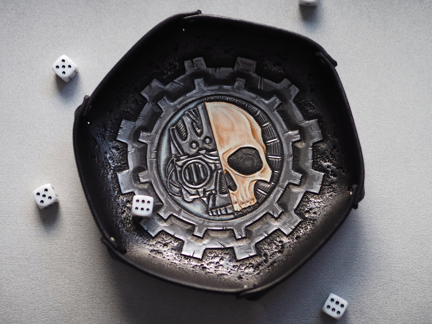 mechanicus dice tray - leather dice tray wh40k - adeptus leather valet