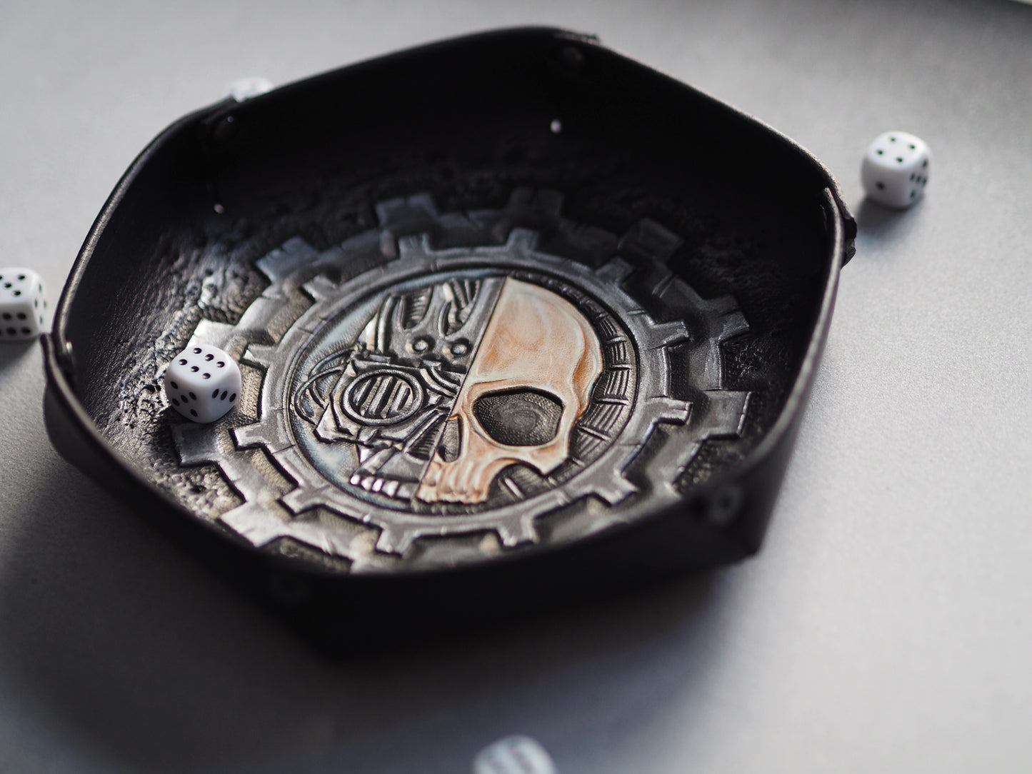 mechanicus dice tray - leather dice tray wh40k - adeptus leather valet