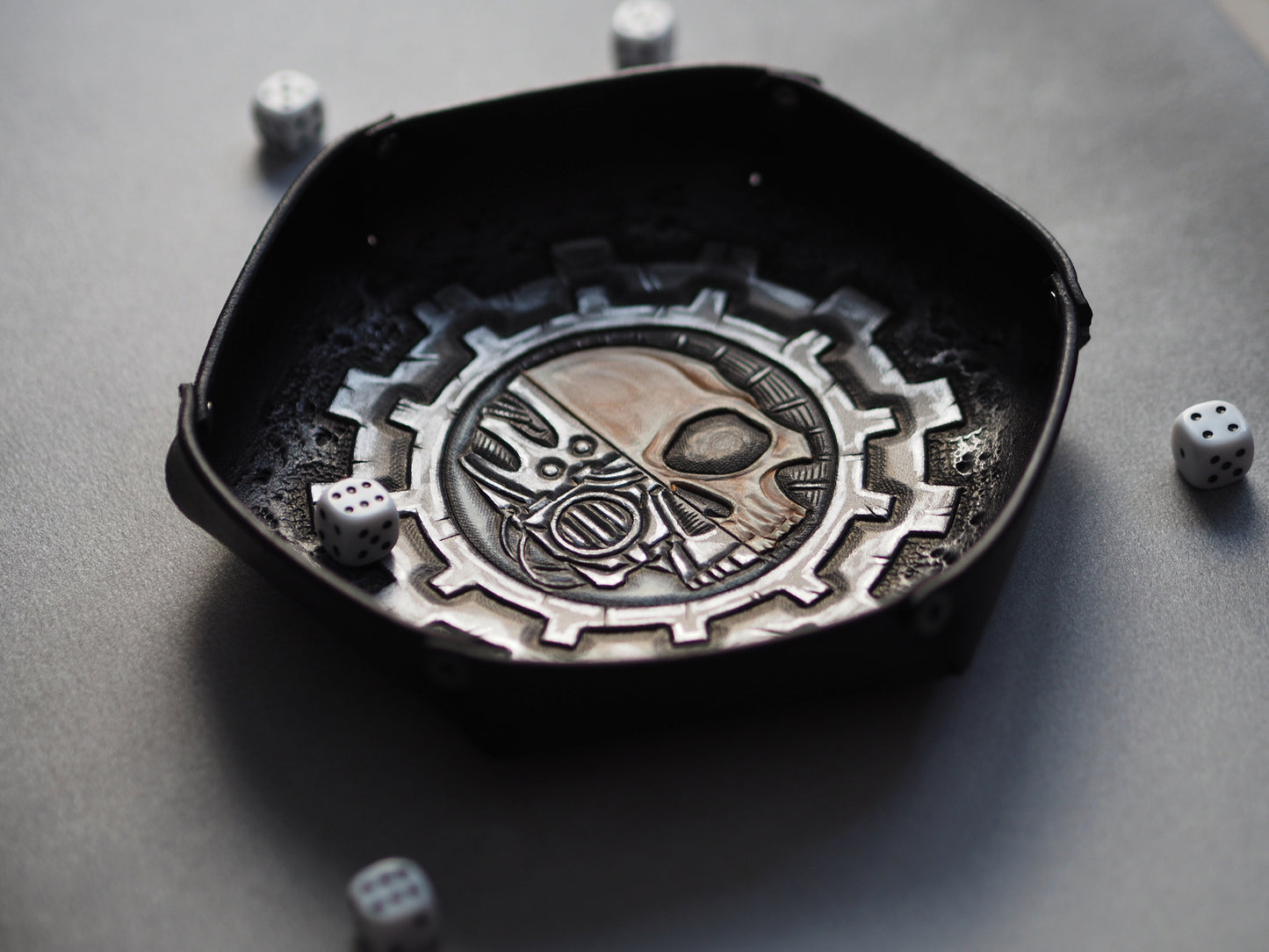 mechanicus dice tray - leather dice tray wh40k - adeptus leather valet