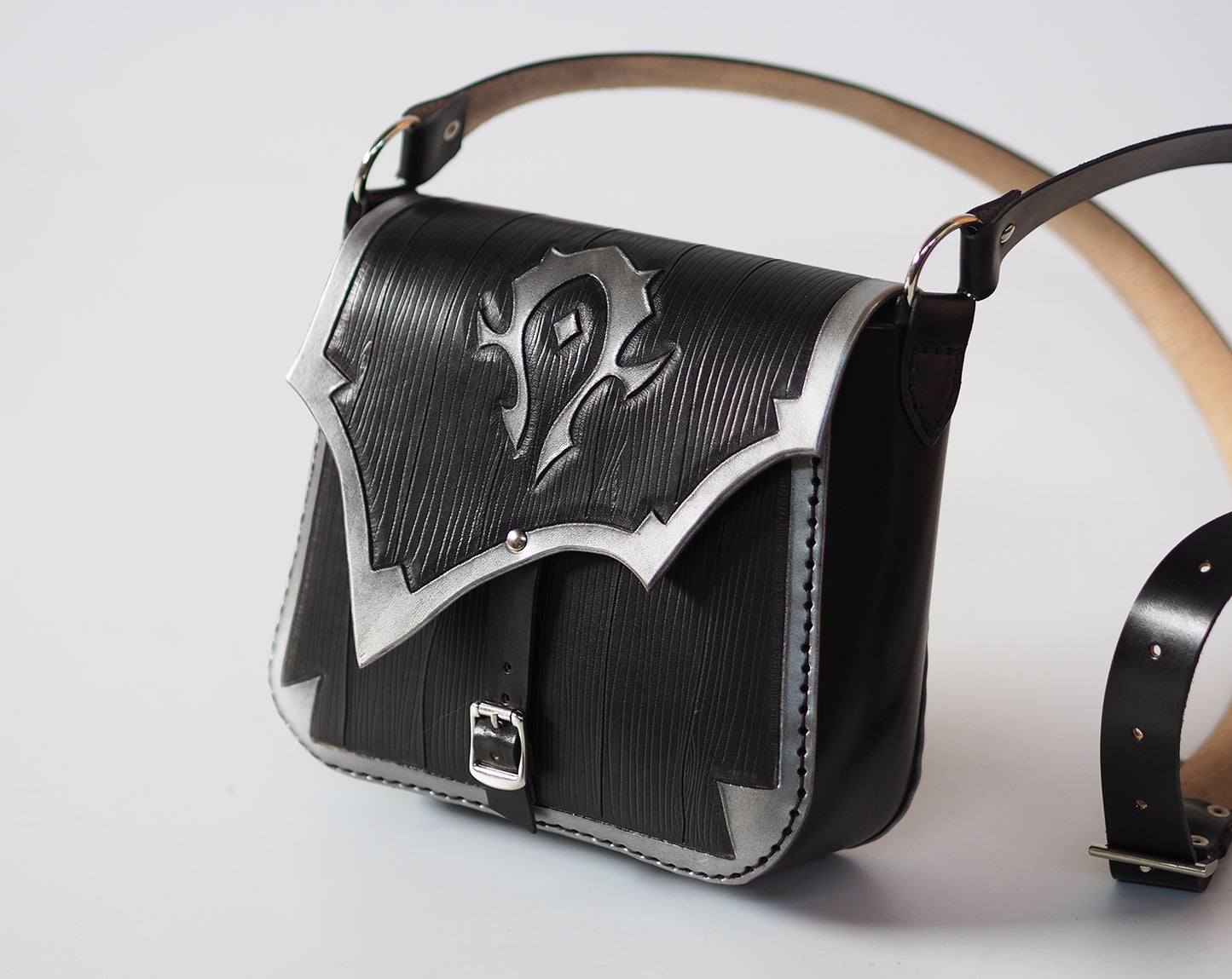 The Horde leather bag - black version