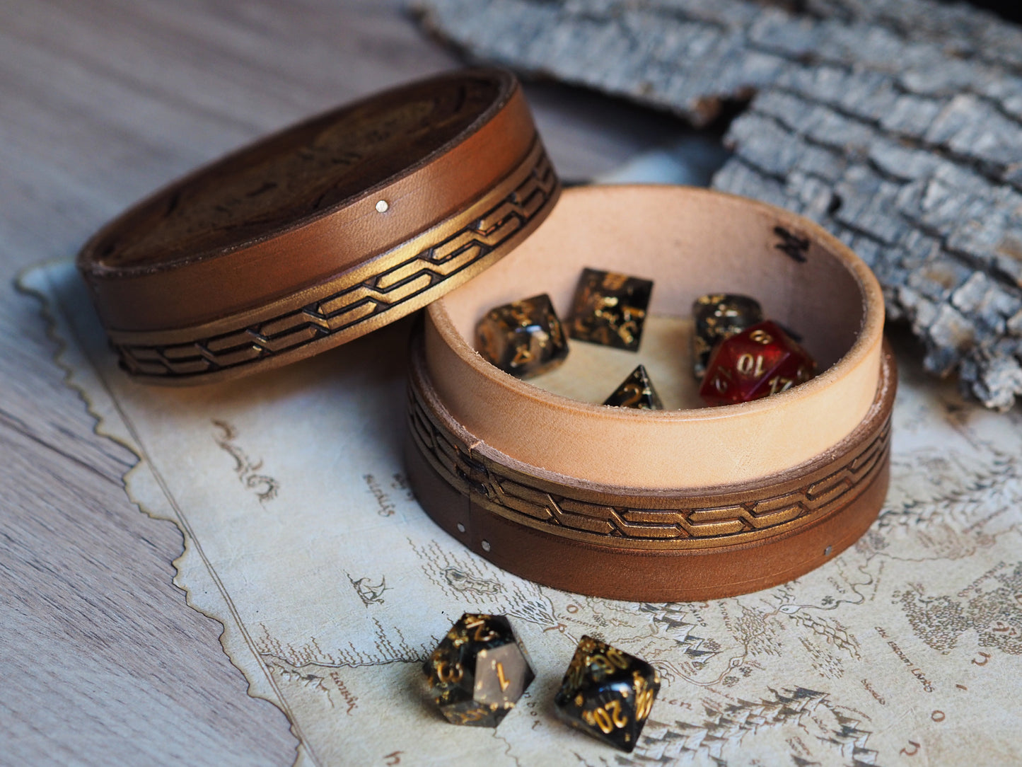 Wood and leather dice box - Dwarven lord