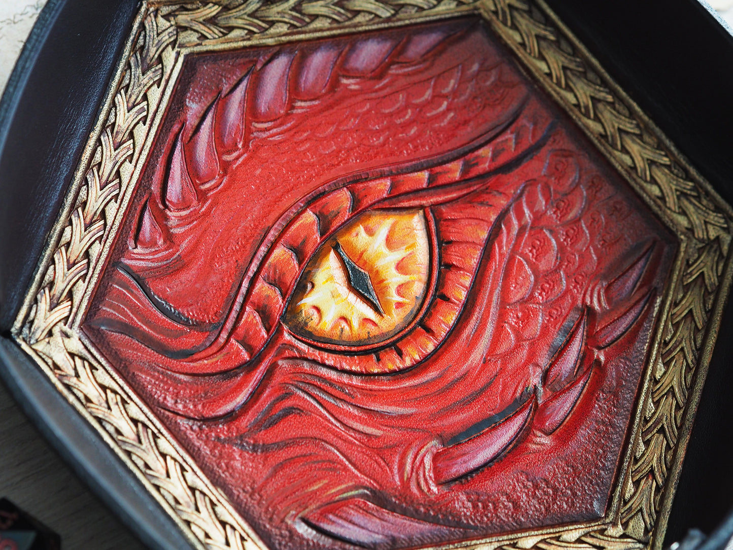 Tabletop leather dice tray - dragon eye